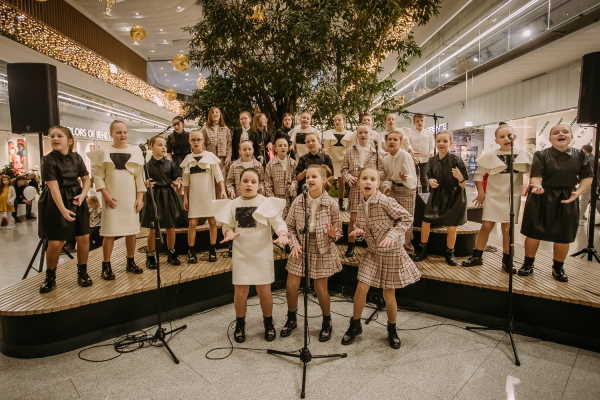 Vaikų dainavimo studijos „Spalvoti sapnai“ kalėdinis koncertas